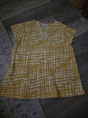 Masai Copenhagen Yellow Grid-Print V-Neck Short Sleeve Top
